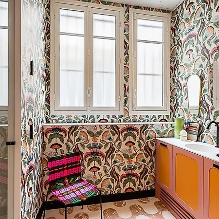 170m Air Conditioned Decor 파리