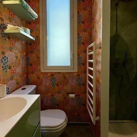 170m Air Conditioned Decor * 파리